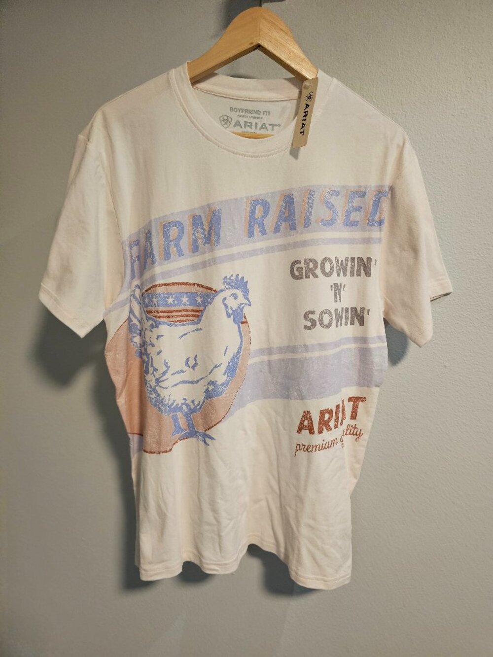 Women's Medium Ariat Barn Raised Boyfriend Fit shirt